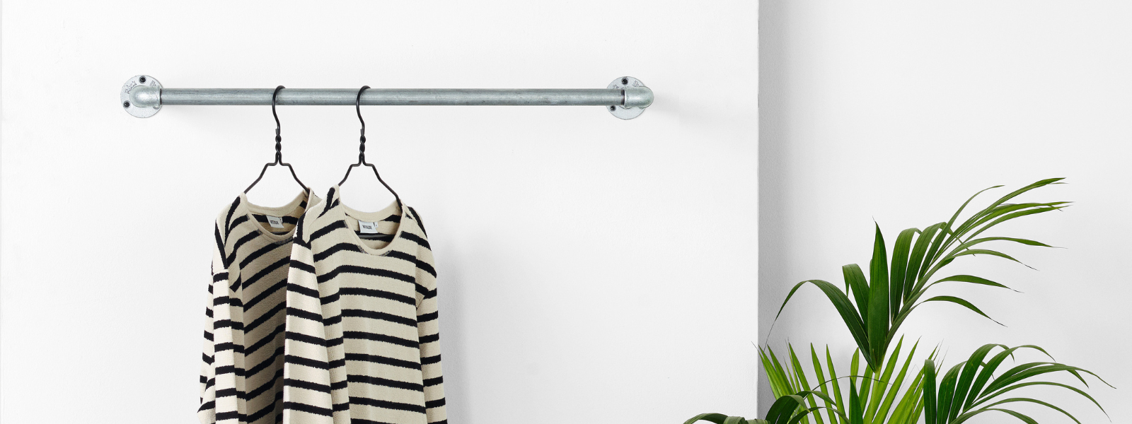 Clothes rails for wall